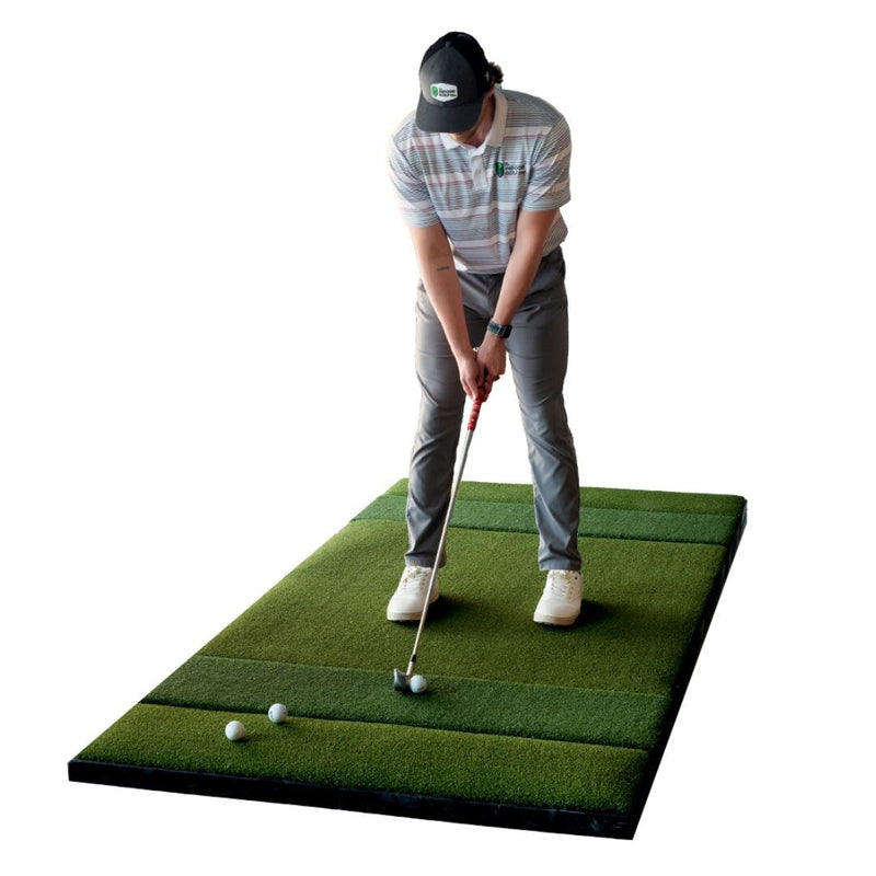 SIGPRO Super Softy 4' x 8'4" Golf Mat with golfer